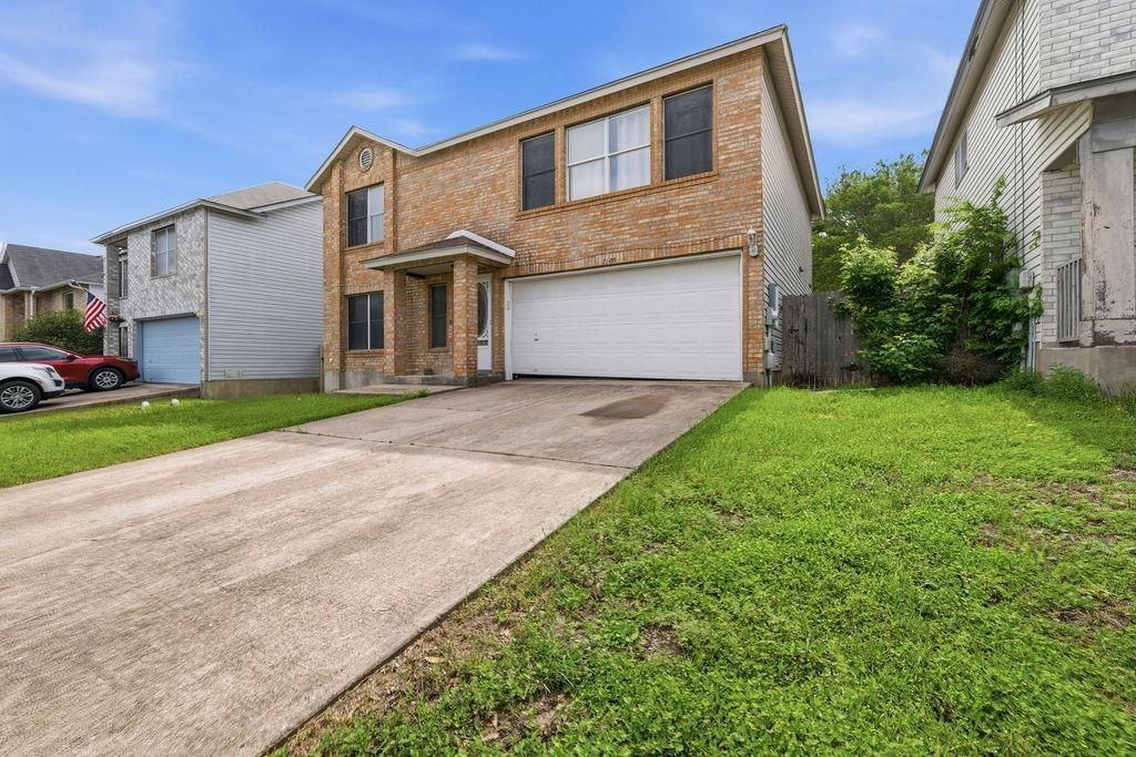 1109 Bradbury Ln - Photo 3 of 4