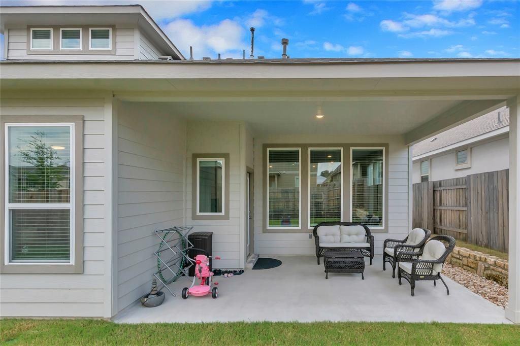 5912 Sardinia Dr - Photo 2 of 13