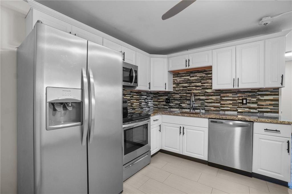 2160 Mineral Spring Ave - Photo 2 of 17