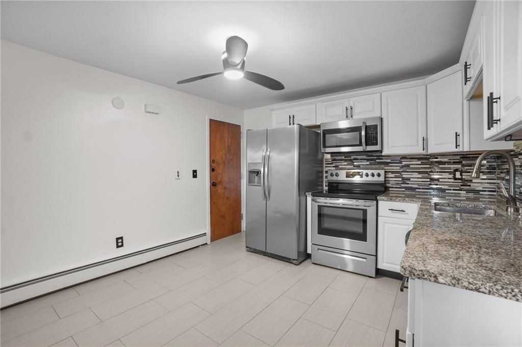 2160 Mineral Spring Ave - Photo 3 of 17