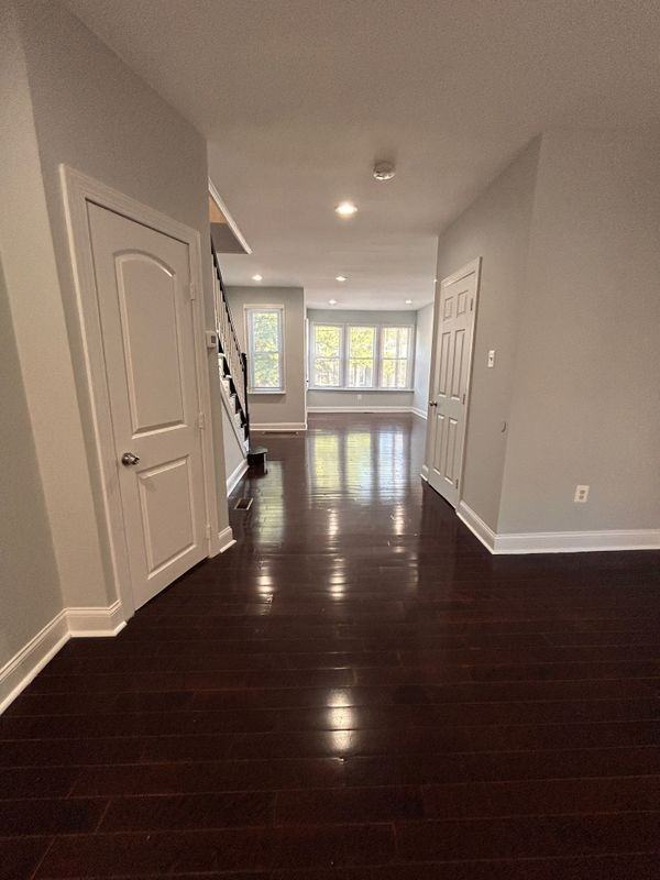 5223 Euclid St - Photo 4 of 14