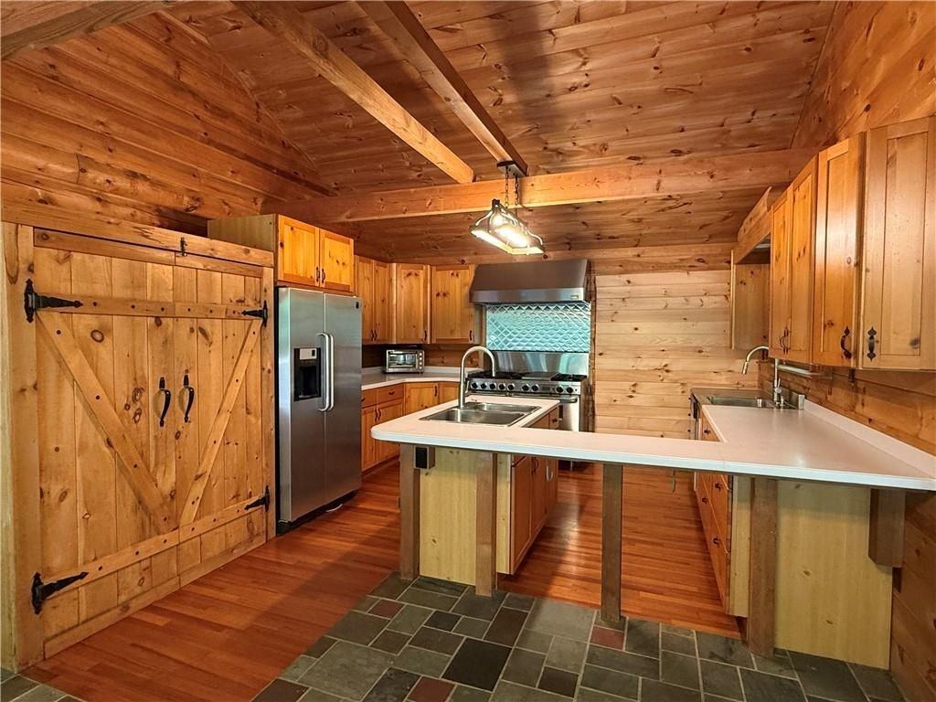 2405 Mountain Rd - Photo 4 of 22