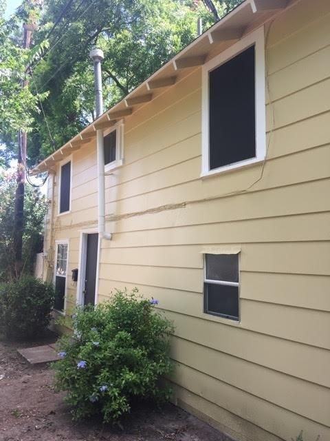 208 Avenue A - Photo 2 of 30