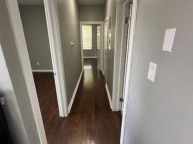 593 Winchester Ave - Photo 7 of 20