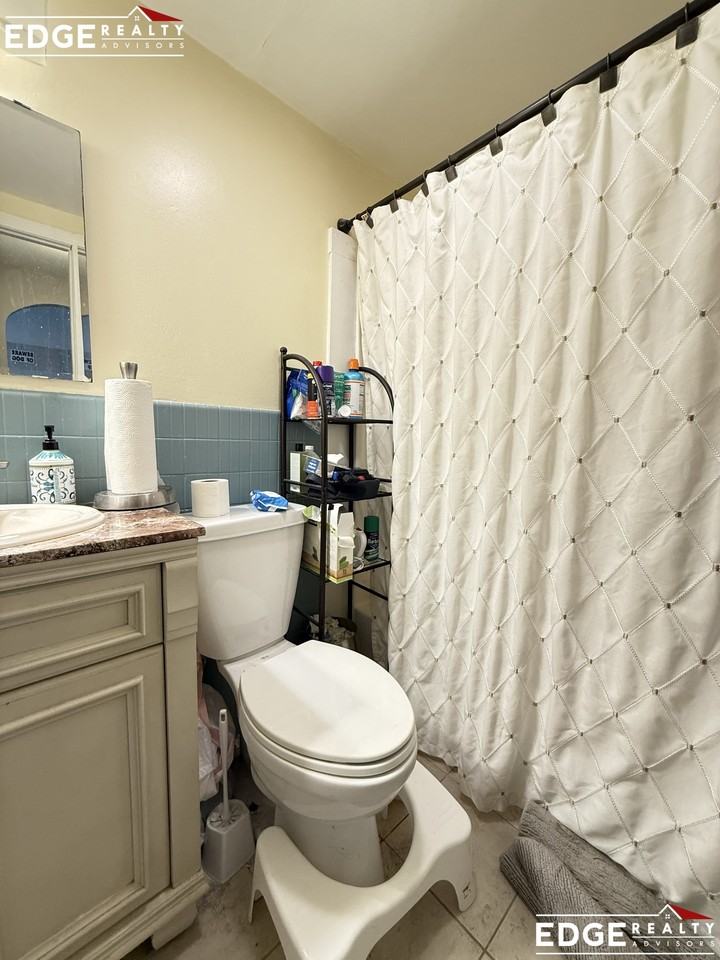 190 Lake Shore Rd #1 - Photo 7 of 10