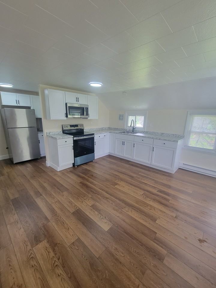 7574 Lakeport Road #4 - Photo 3 of 15