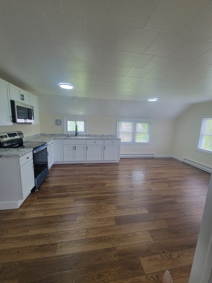 7574 Lakeport Road #4 - Photo 4 of 15