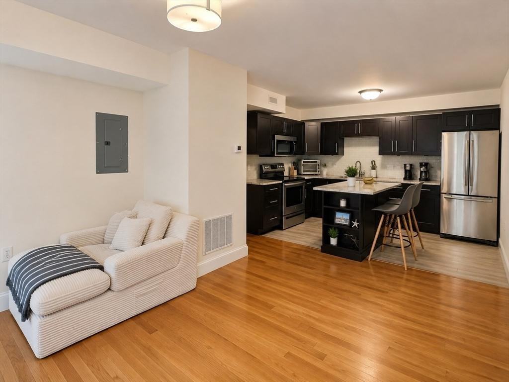 110 South St #2 - Photo 2 of 7