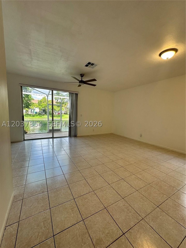 5541 Nw 90th Ter #5541 - Photo 6 of 16