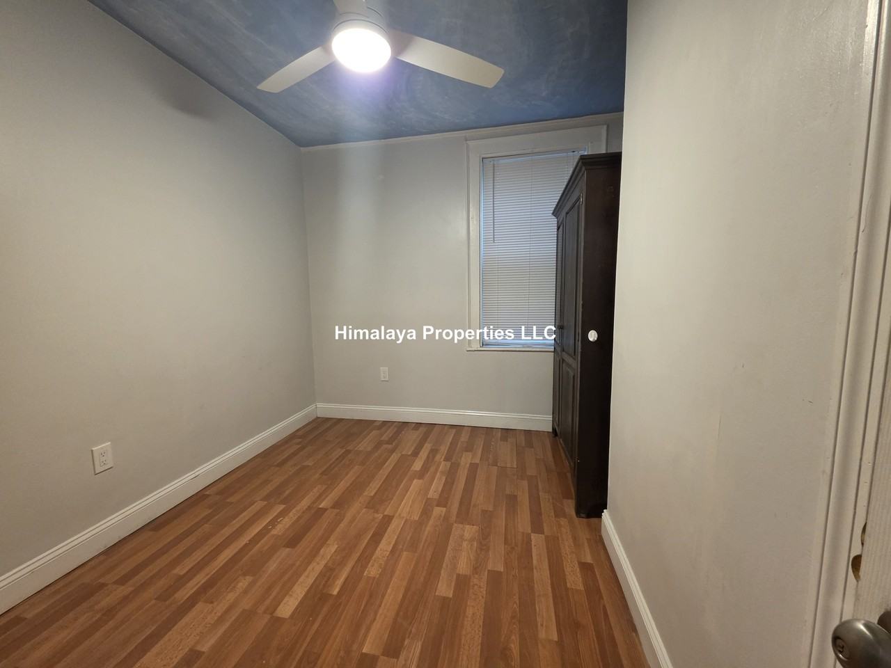 26 Mayfield St #1 - Photo 5 of 12