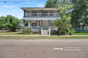 featured image of 1131 Grothe St #3