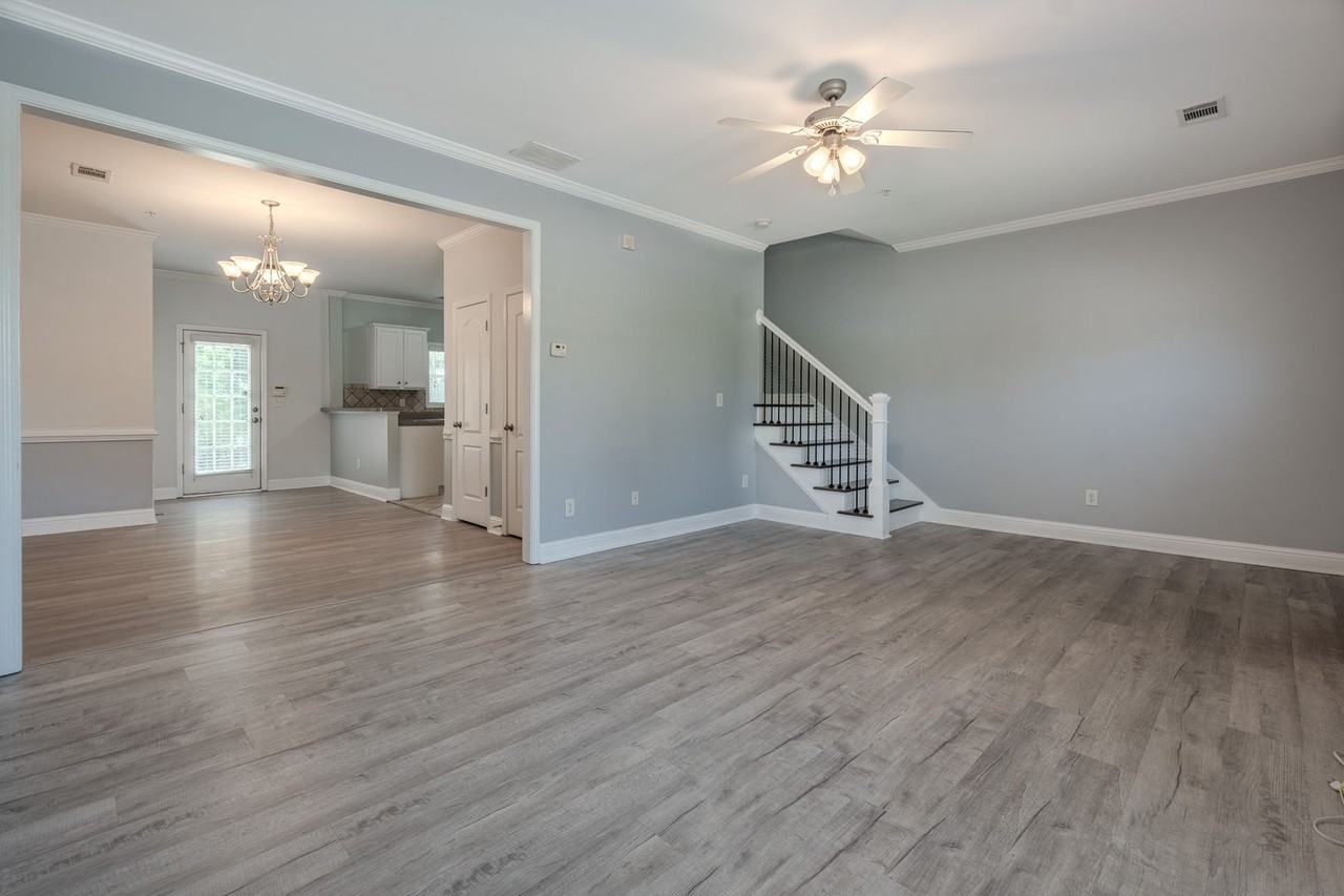 259 Oconee River Cir - Photo 3 of 24