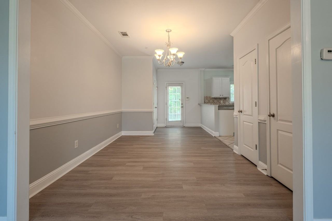 259 Oconee River Cir - Photo 5 of 24