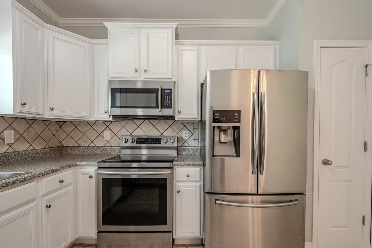 259 Oconee River Cir - Photo 6 of 24