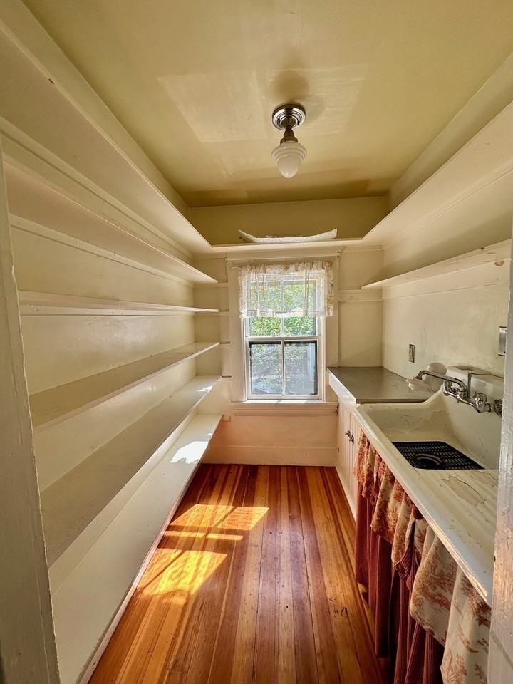 984 Chestnut St #2 - Photo 3 of 19