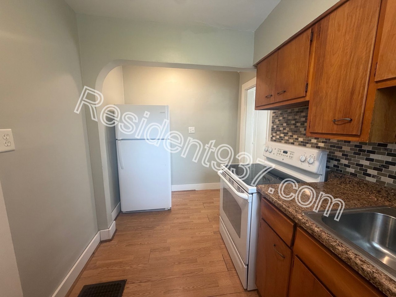 1520 S Smithville Rd - Photo 3 of 21