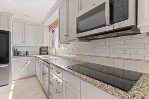 featured image of 10 Stonewood Dr