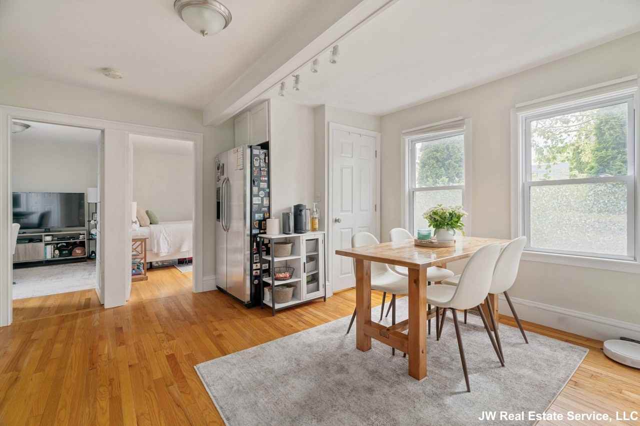 229 Hurley St #1 - Photo 7 of 15