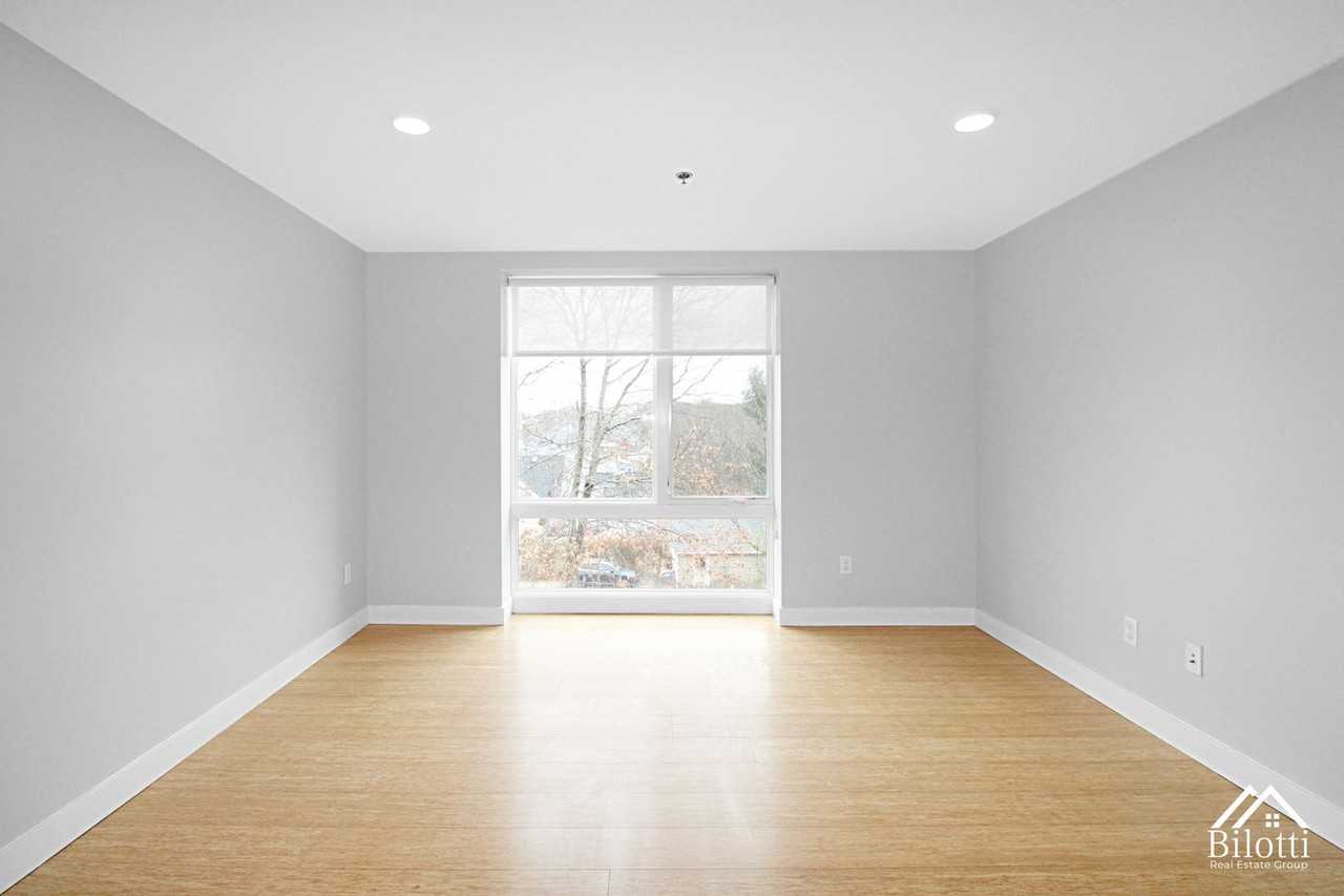 101 Hillside Ave East Side of Providence - Photo 3 of 19