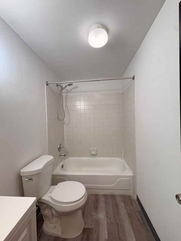 Spacious affordable apartments - Photo 4 of 19