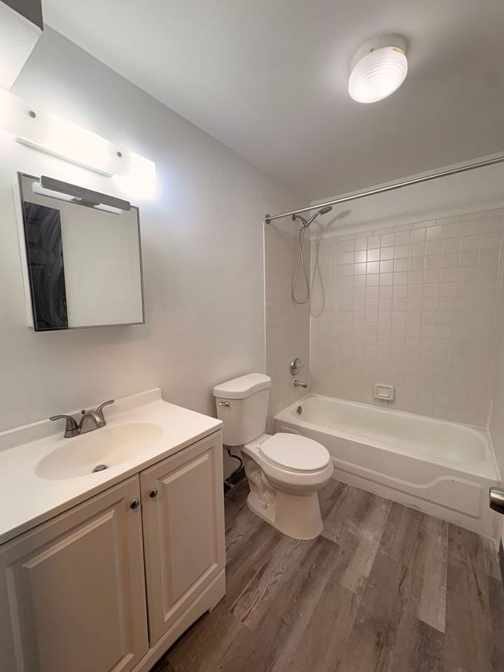Spacious affordable apartments - Photo 5 of 19