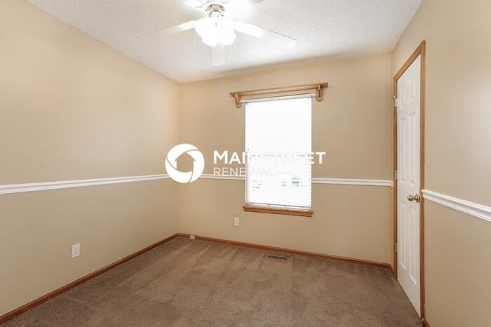 18412 E Blackhawk Trl - Photo 7 of 16