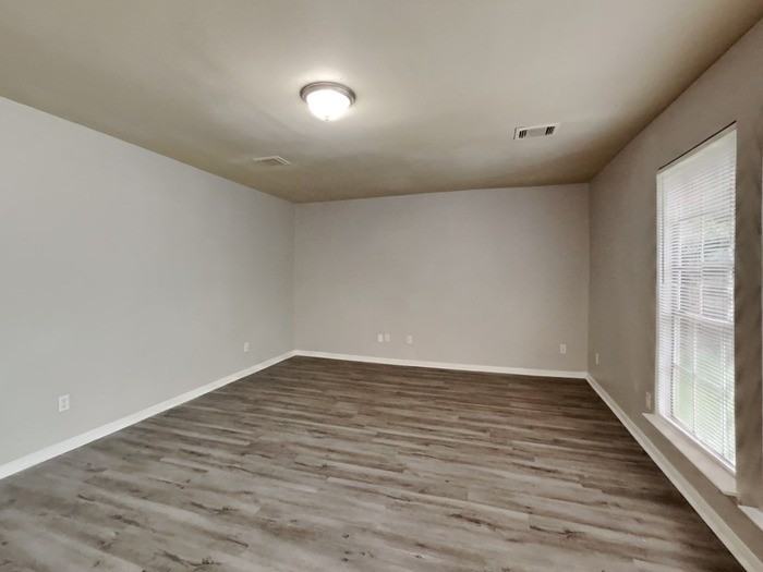 25622 Oakridge Forest Ln - Photo 4 of 19