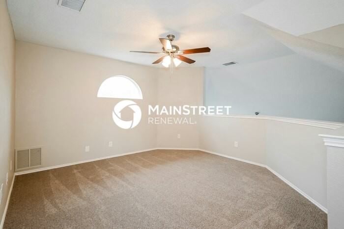 809 Hines Dr - Photo 7 of 17