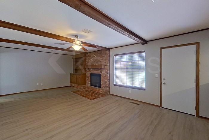 1205 Mockingbird Ln - Photo 5 of 22