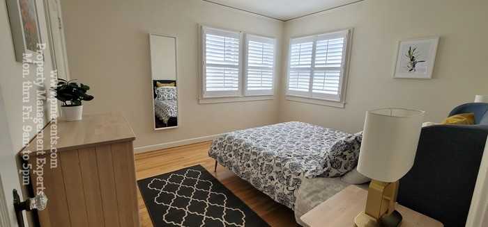 126 E Cleveland St - Photo 3 of 11