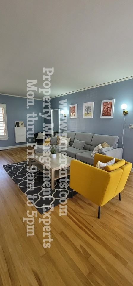 126 E Cleveland St - Photo 7 of 11