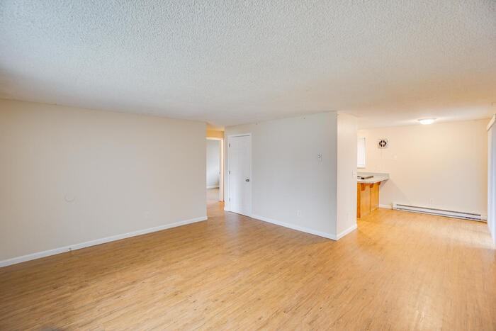 2915 E 33rd St #2915 - Photo 4 of 24