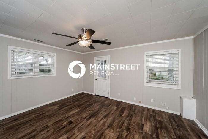 1051 Rhonda Dr - Photo 6 of 16