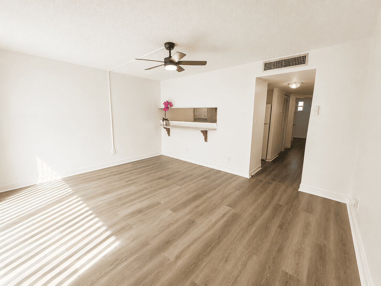 5820 N Church Ave #129 - Photo 5 of 26