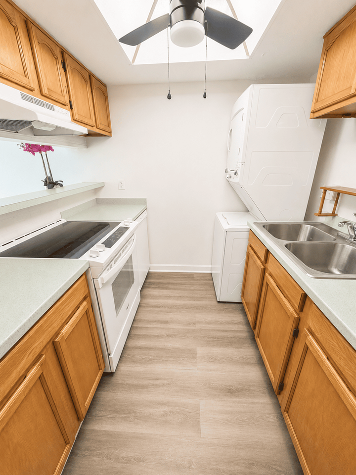 5820 N Church Ave #129 - Photo 7 of 26