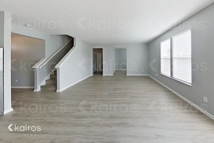 18792 Weihe Ln - Photo 4 of 25