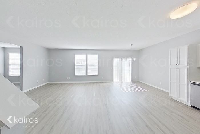18792 Weihe Ln - Photo 5 of 25