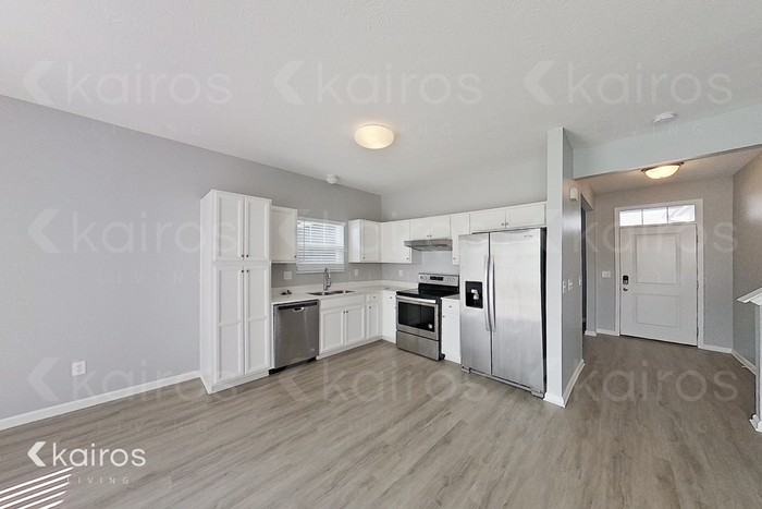 18792 Weihe Ln - Photo 7 of 25