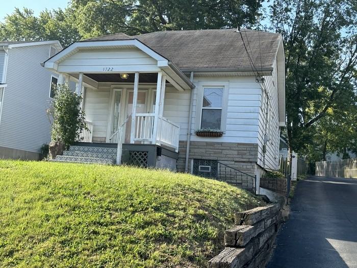 1722 W Woodbine Ave - Photo 2 of 19