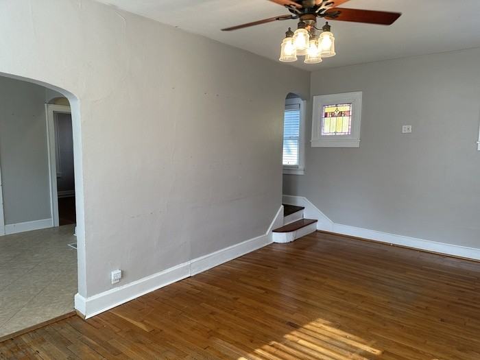 1722 W Woodbine Ave - Photo 3 of 19