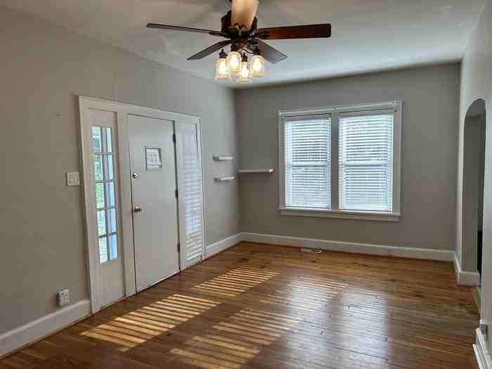1722 W Woodbine Ave - Photo 4 of 19