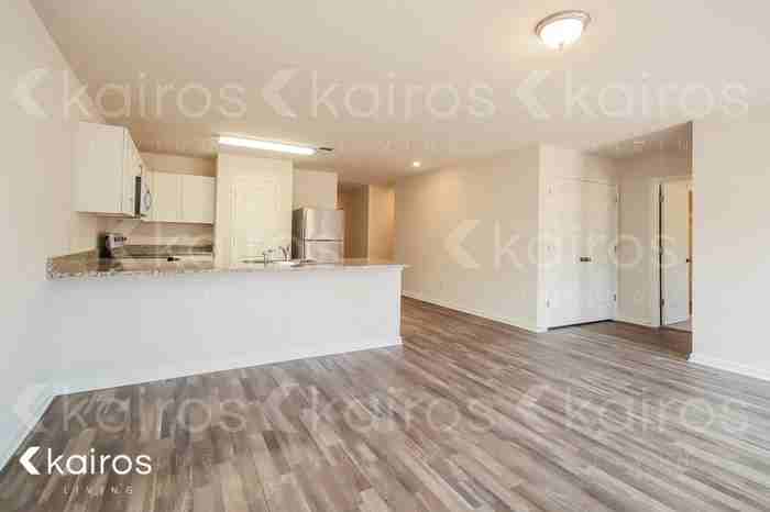 15581 Briar Forest Dr - Photo 6 of 17