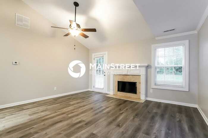 6335 Dogwood Way - Photo 3 of 16