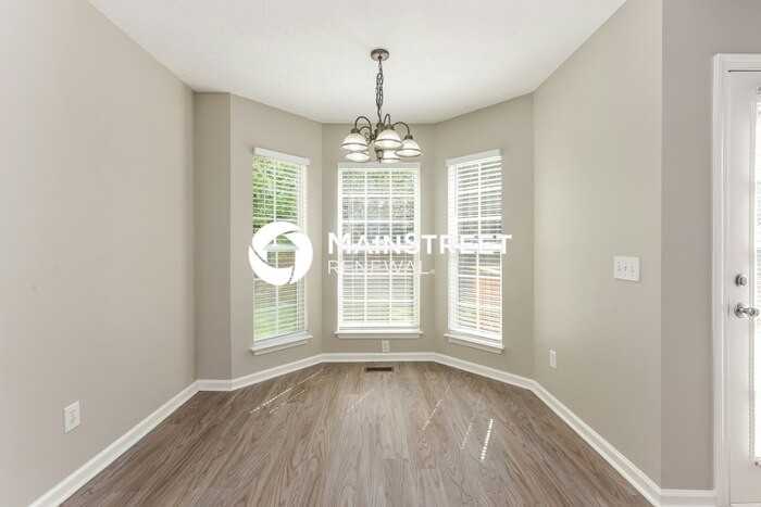 160 Walton Trce S - Photo 7 of 18
