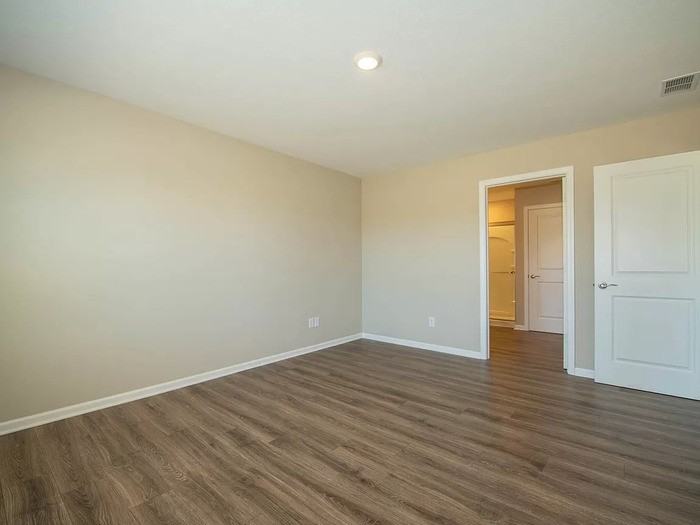 648 Cattail Dr - Photo 6 of 18