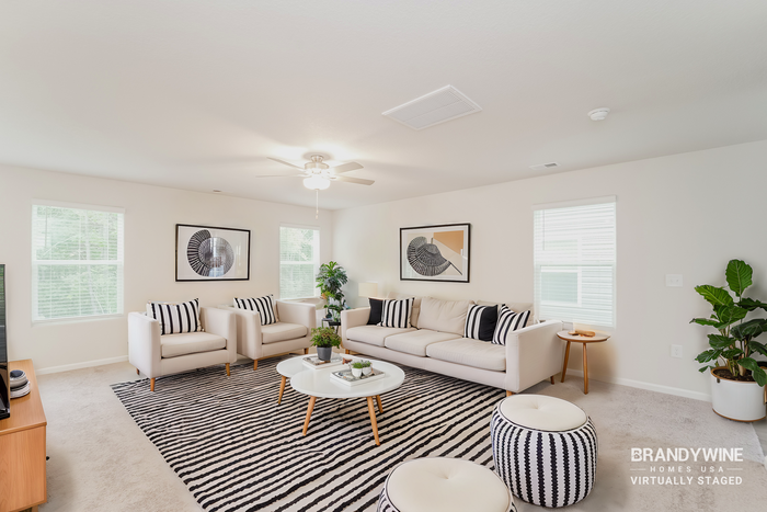 8425 Deerwood Rd - Photo 4 of 21