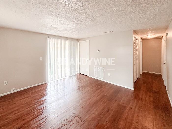 7308 S Kissimmee St - Photo 5 of 18