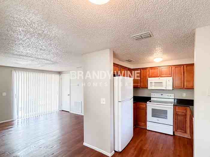 7308 S Kissimmee St - Photo 6 of 18