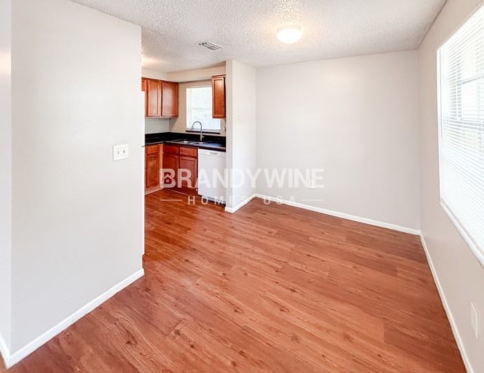 7308 S Kissimmee St - Photo 7 of 18