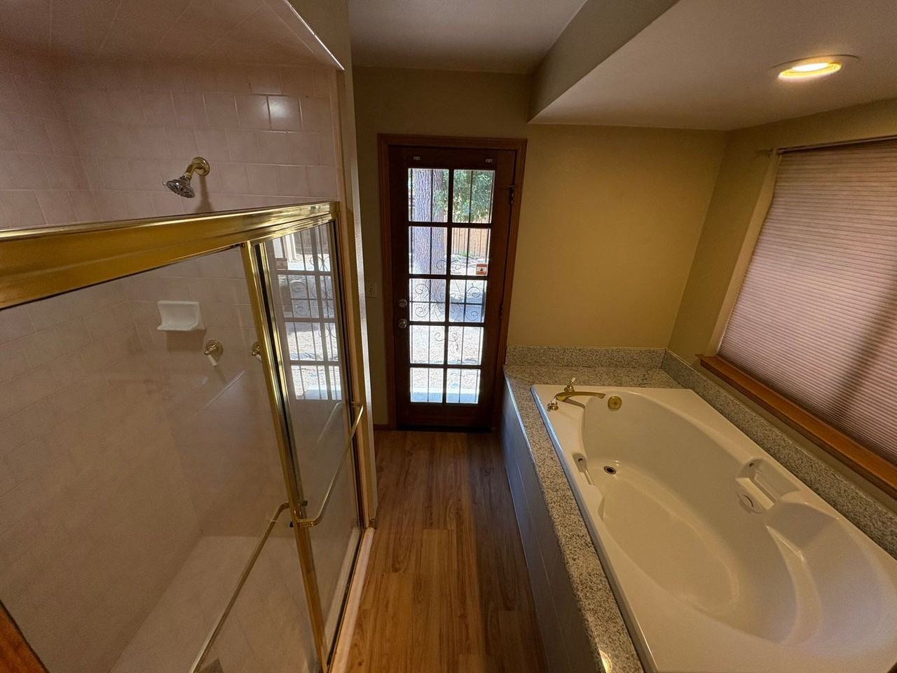 605 E Babcock Ave - Photo 5 of 50